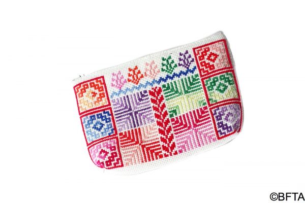 Embroidered Make Up Bag – Off white