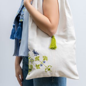 Al Tayr Tote Bag